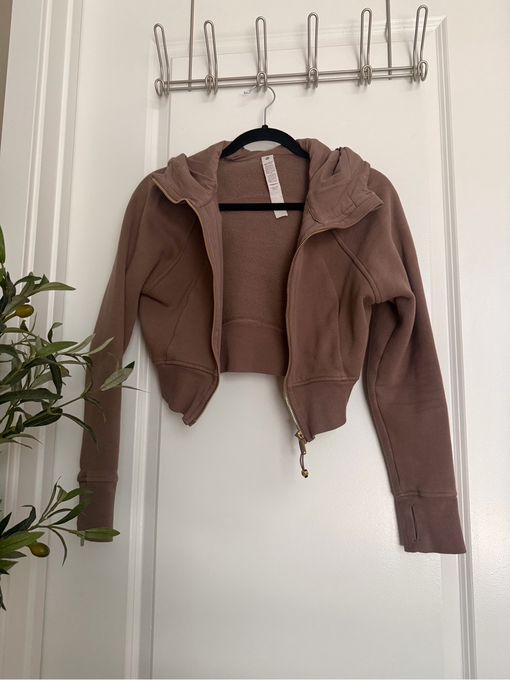 lululemon athletica scuba full zipper Cropped Hooded Zip Jacket in taupe